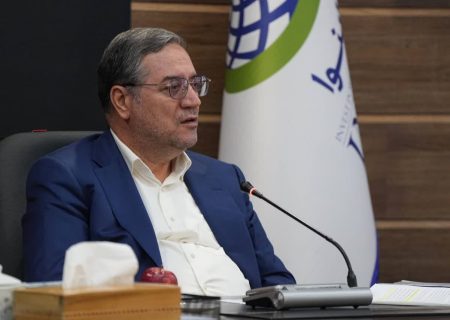 حق باغداران سیب آذربایجان‌غربی باید حفظ شود